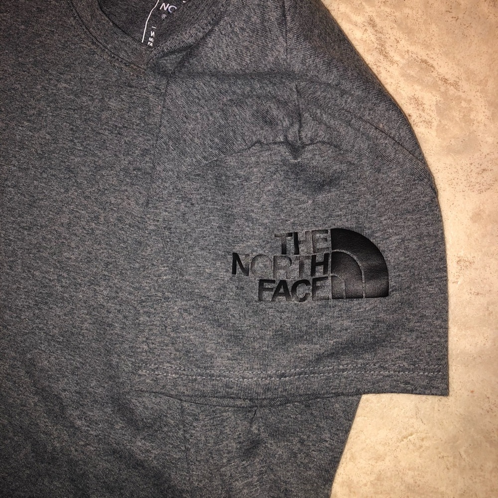 The north face tee